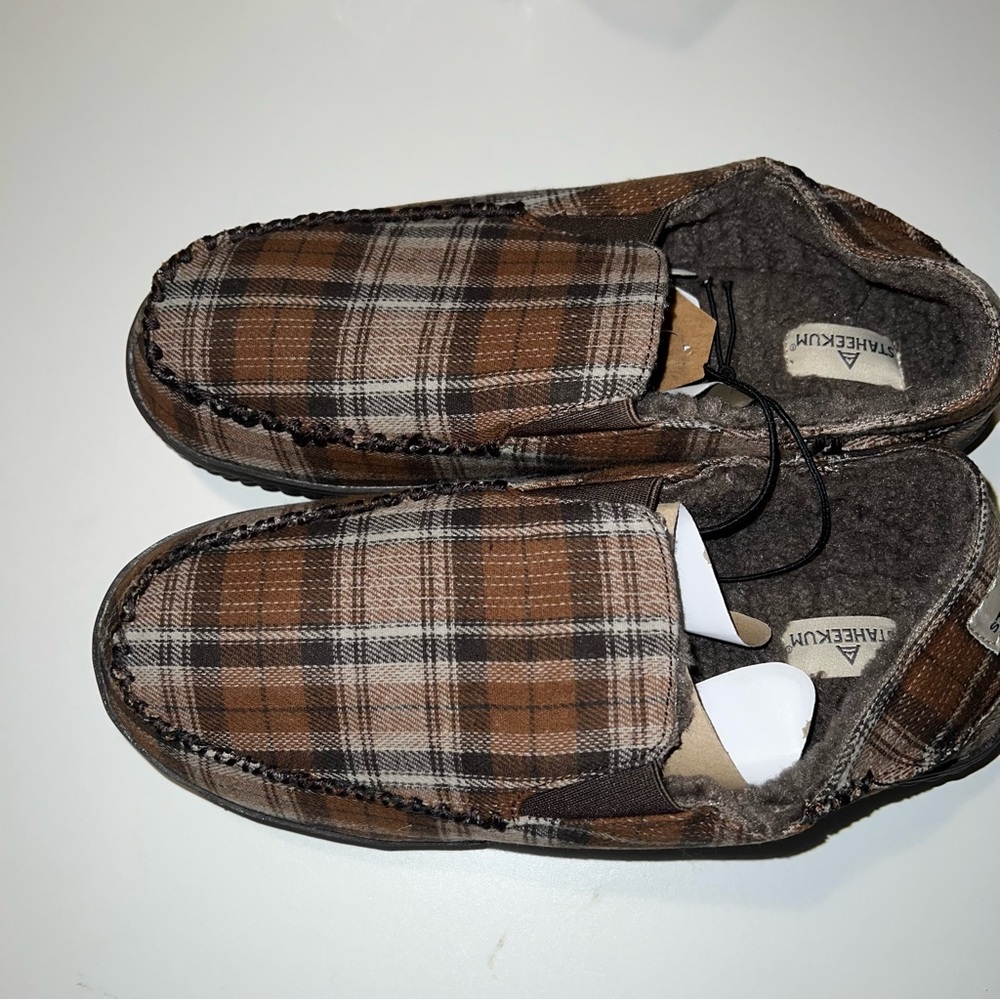 Staheekum Men’s Slippers